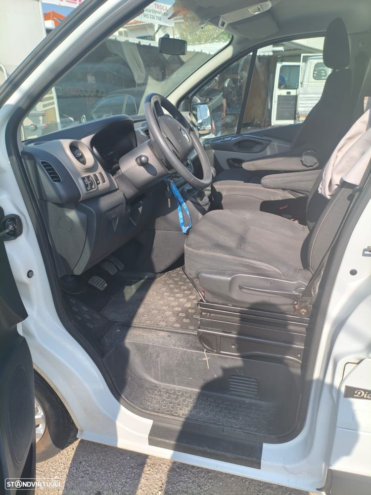 Renault Trafic 4LUG DORMITORIO - 9