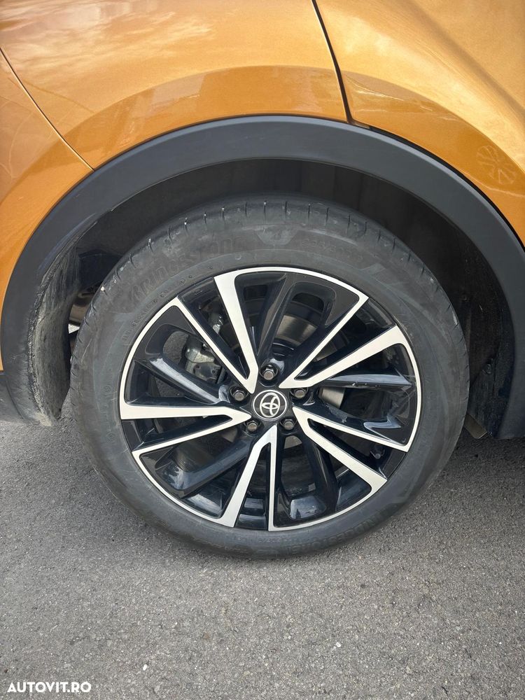 Toyota C-HR 1.8 HSD 122 CP 4x2 CVT C-lassy - 27