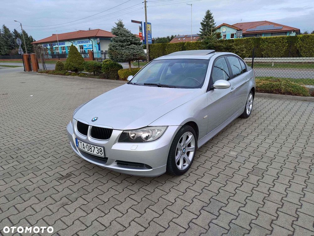 BMW Seria 3 325xi - 2