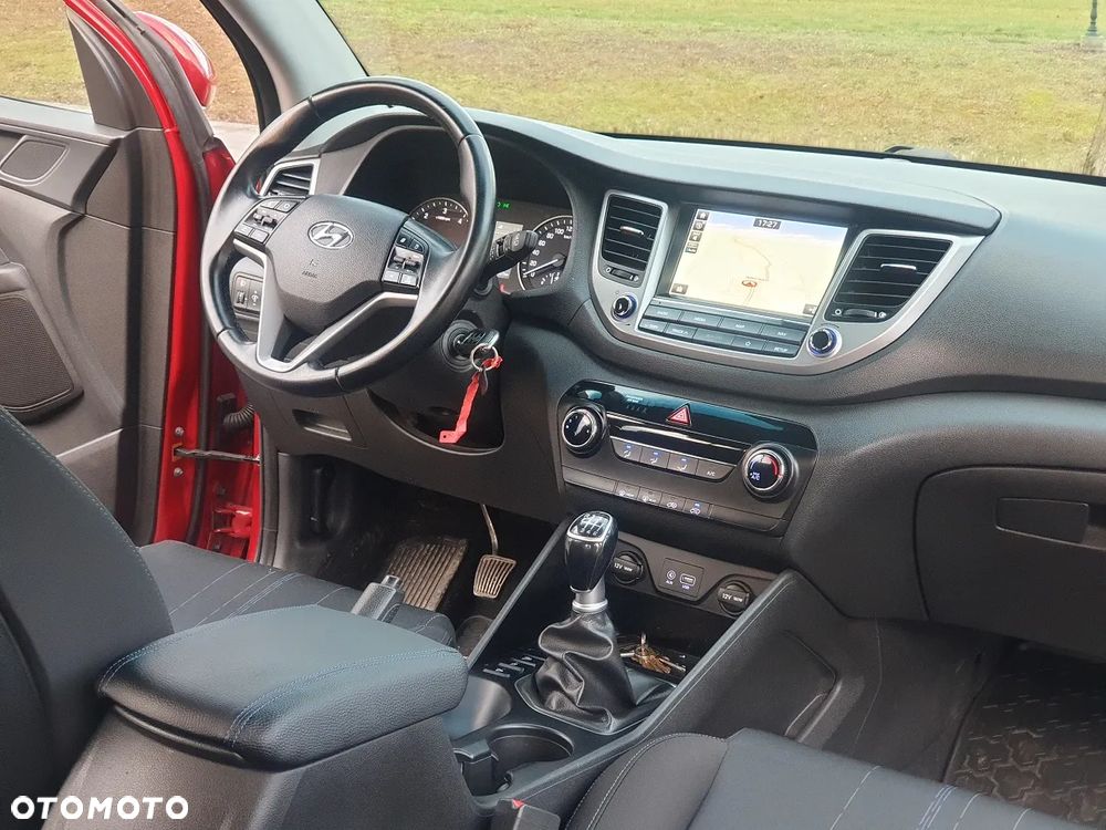 Hyundai Tucson blue 1.7 CRDi 2WD Style - 22