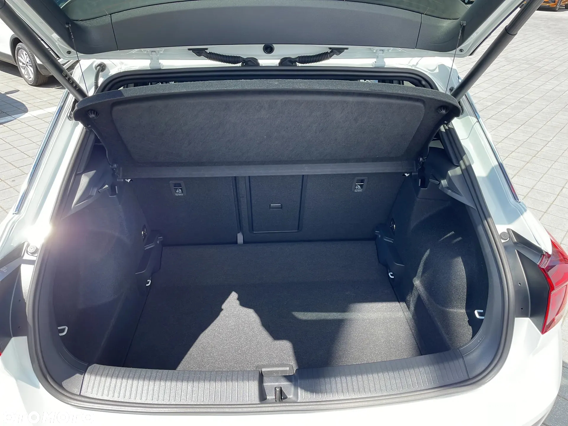 Volkswagen T-Roc 1.5 TSI R-Line Plus DSG - 14