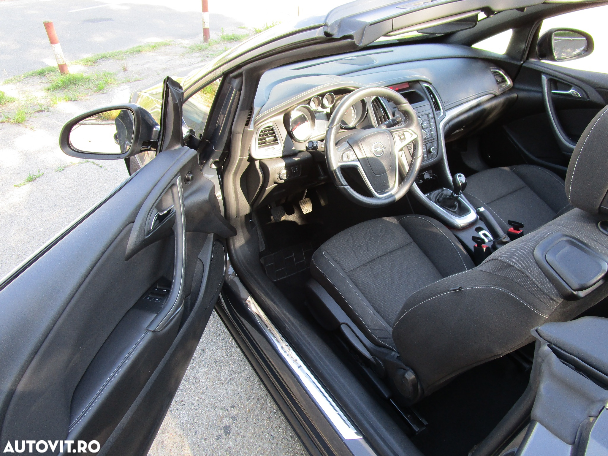 Opel Cascada 2.0 CDTI ECOTEC Start/Stop Cabriolet - 16