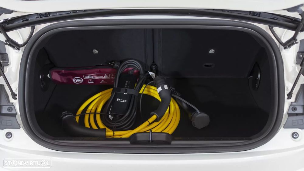 Fiat 500e C - 10