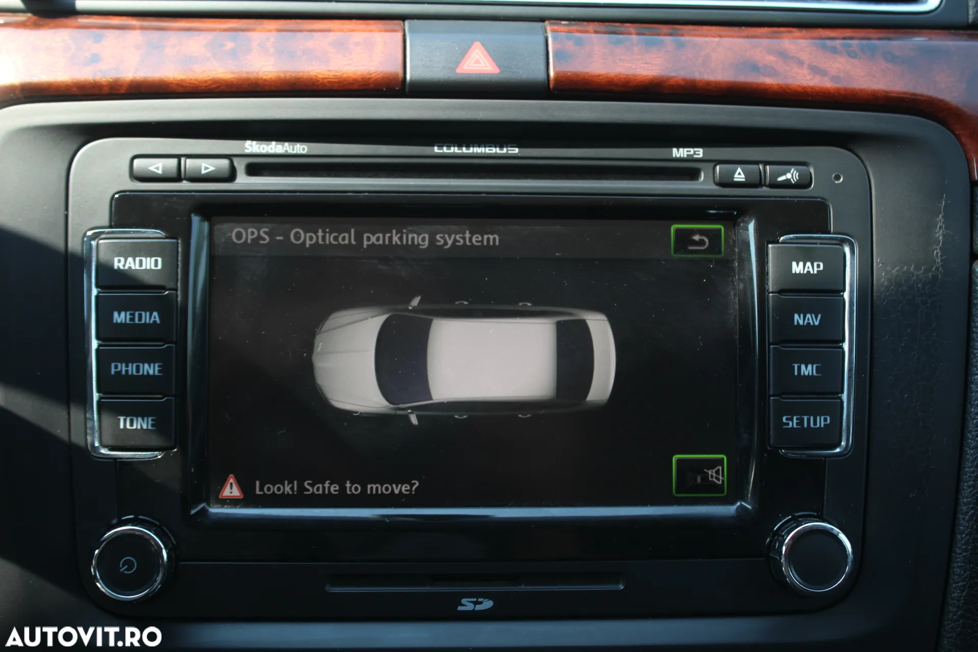 Skoda Superb 2.0 TDI Active DSG - 13