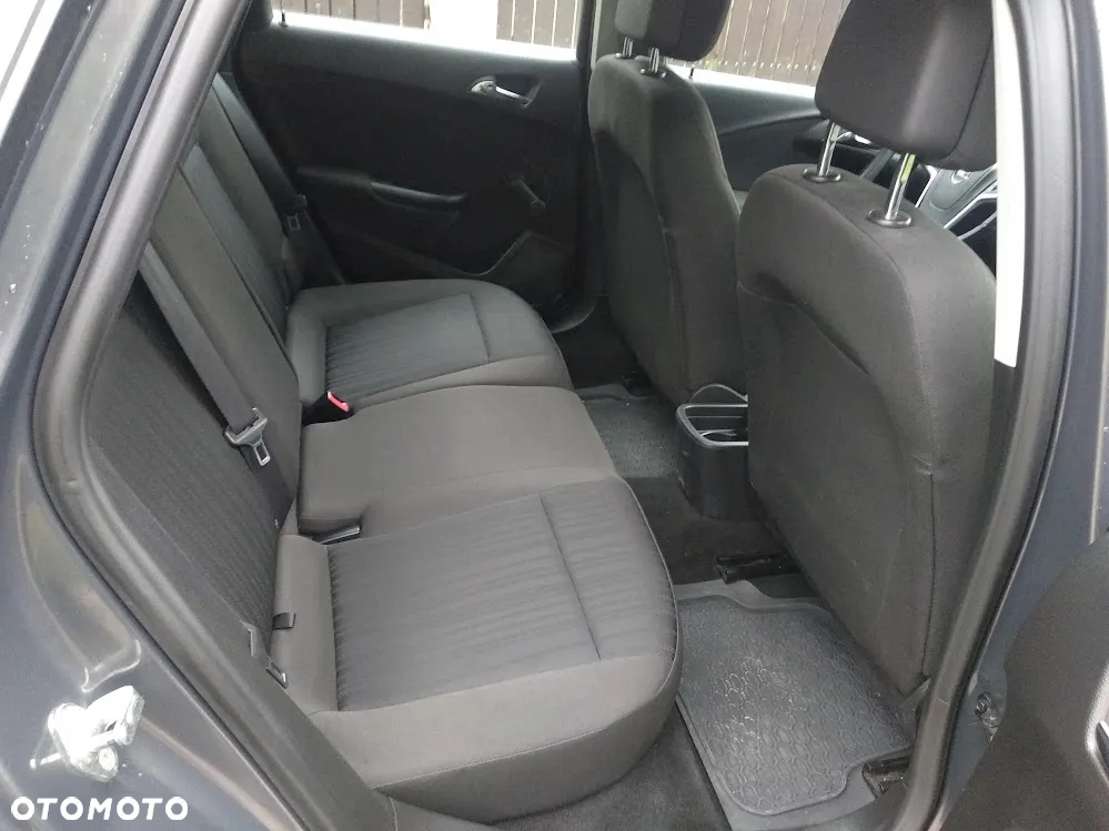 Opel Astra IV 1.6 Enjoy - 15