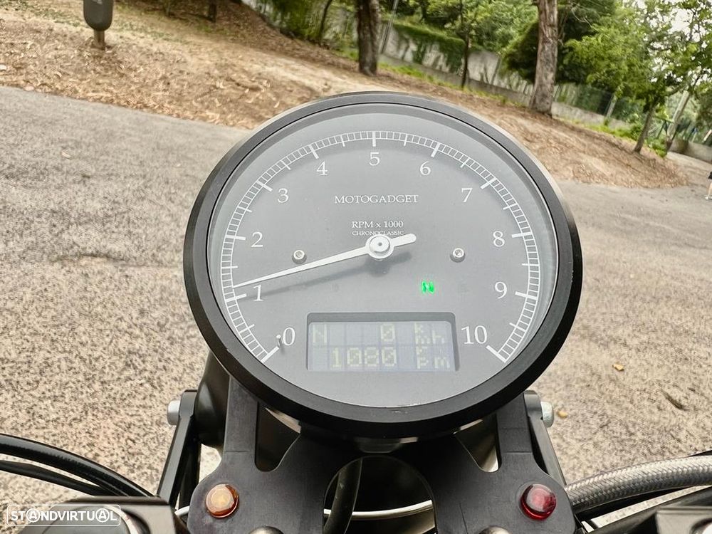 Triumph Thruxton CAFE RACER - 5