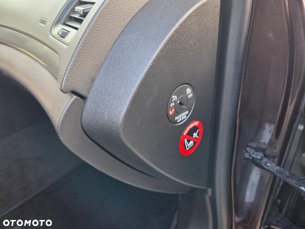 Opel Insignia 1.4 T Edition S&S - 22