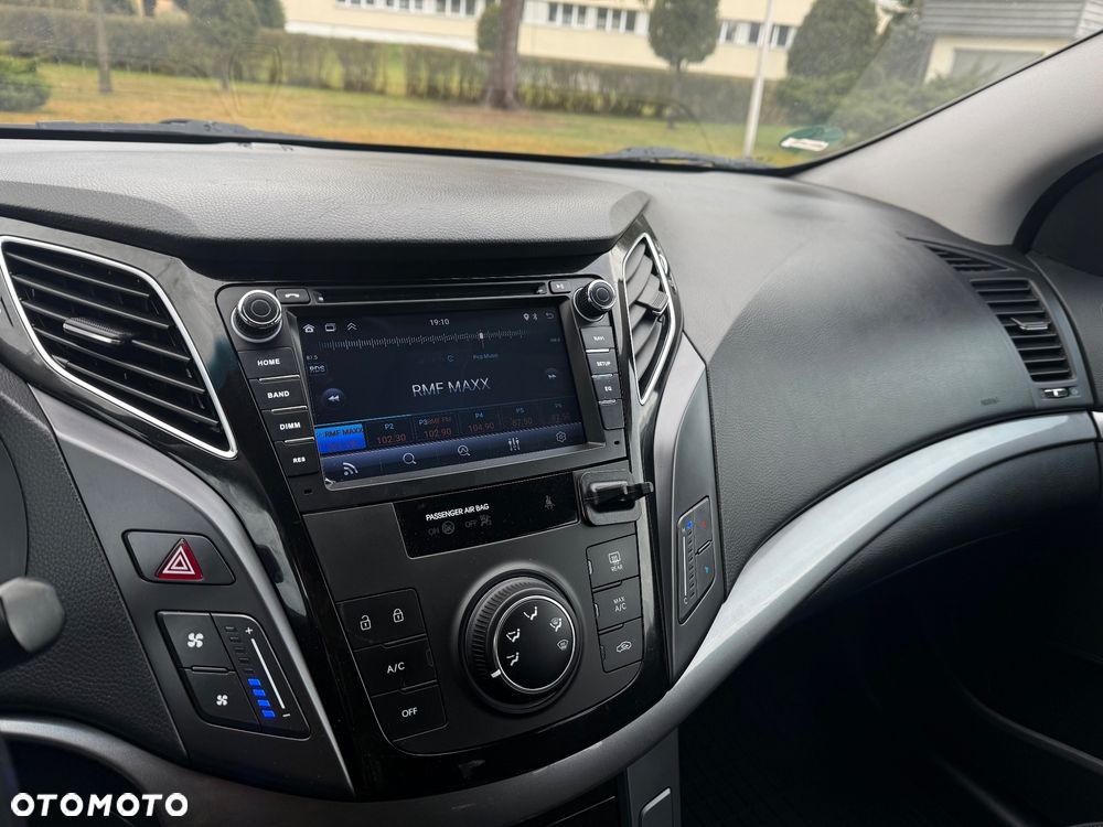 Hyundai i40 i40cw 1.6 Fifa World Cup Edition - 36