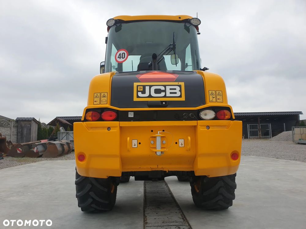 JCB 409 AGRI 40KM/H WIDŁY/ŁYŻKA SPROWADZONA SUPER STAN - 8