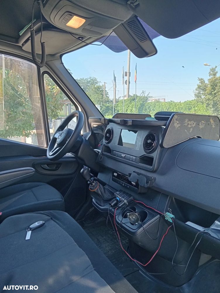 Mercedes-Benz Sprinter - 8