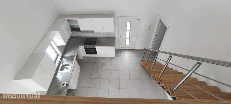 Moderna Moradia T2 na Agualva – Conforto, Eficiência e Tranquilidade - Grande imagem: 3/3