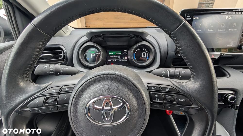 Toyota Yaris Hybrid 1.5 Style - 11