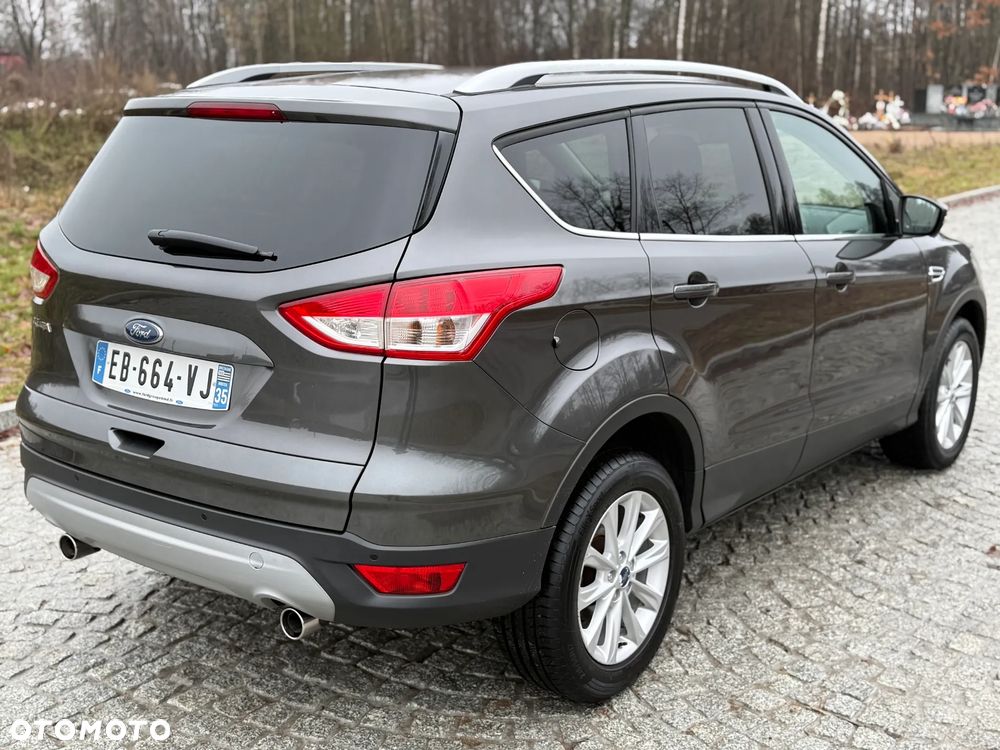 Ford Kuga 2.0 TDCi 2x4 Titanium - 15