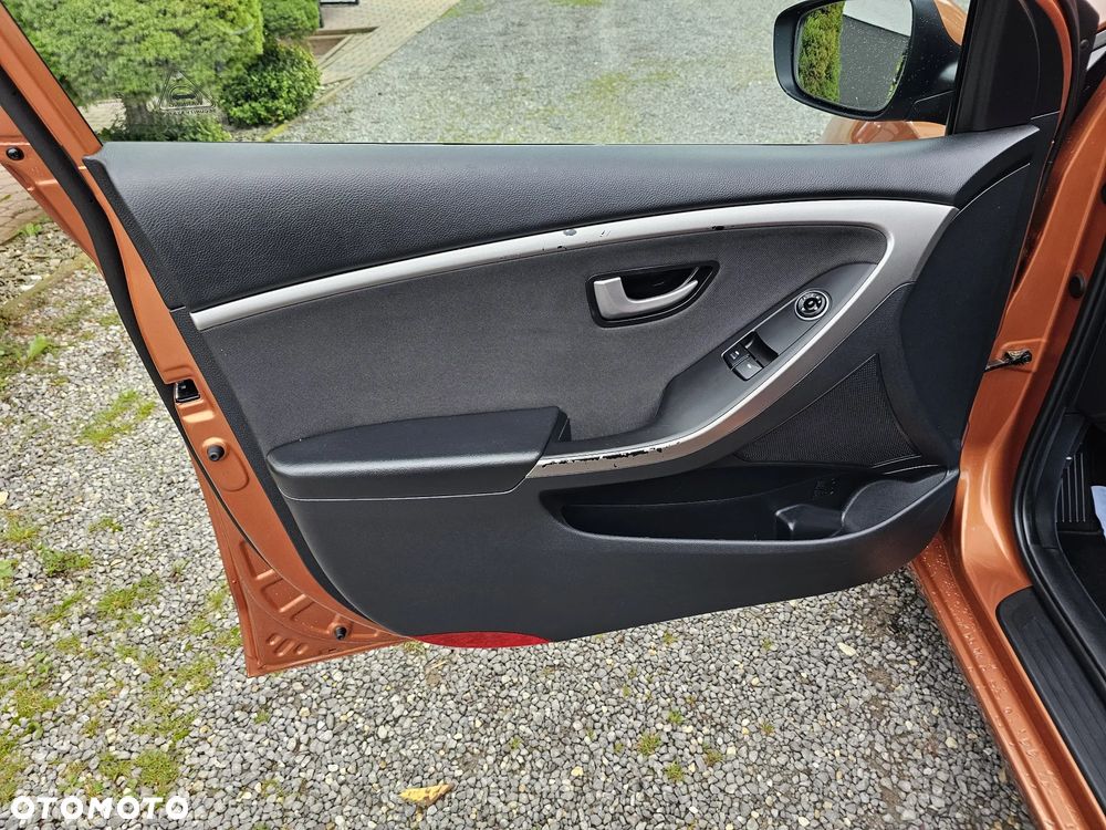 Hyundai i30 - 12