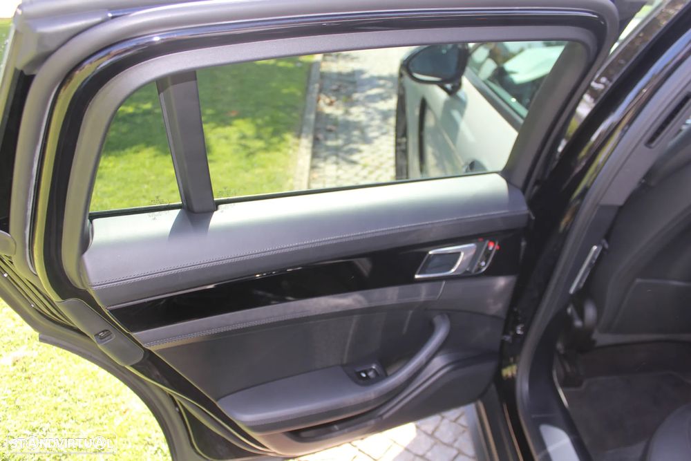 Porsche Panamera Sport Turismo 4 E-Hybrid Platinum Edition - 26