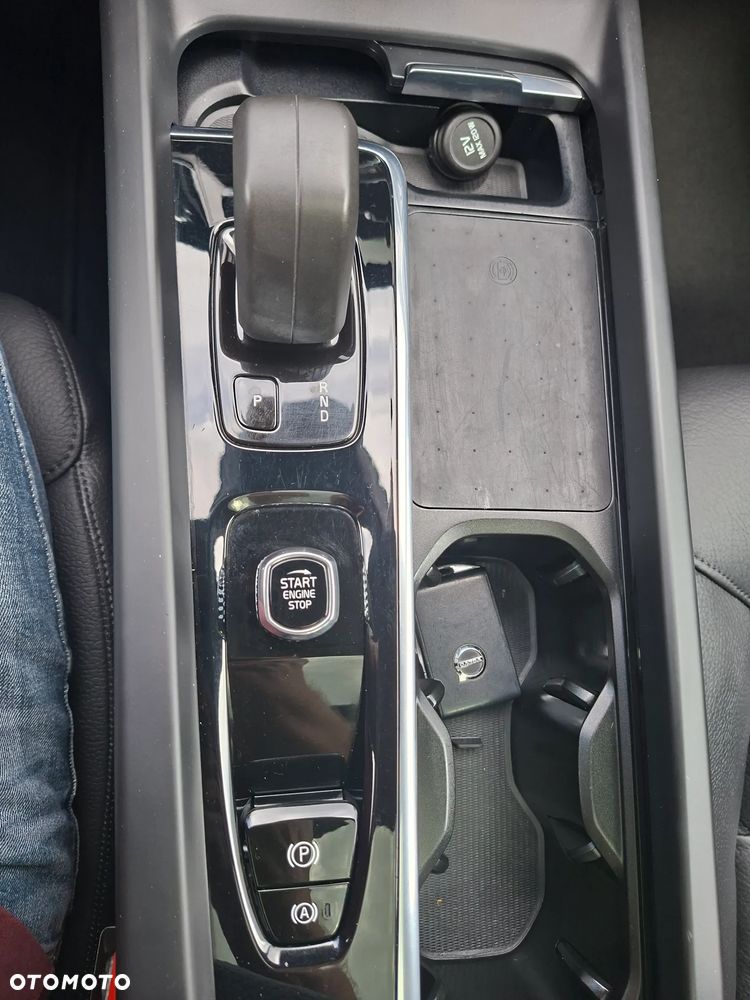 Volvo XC 60 - 30