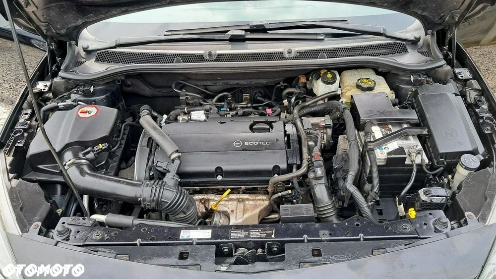 Opel Astra 1.6 T Sport - 7
