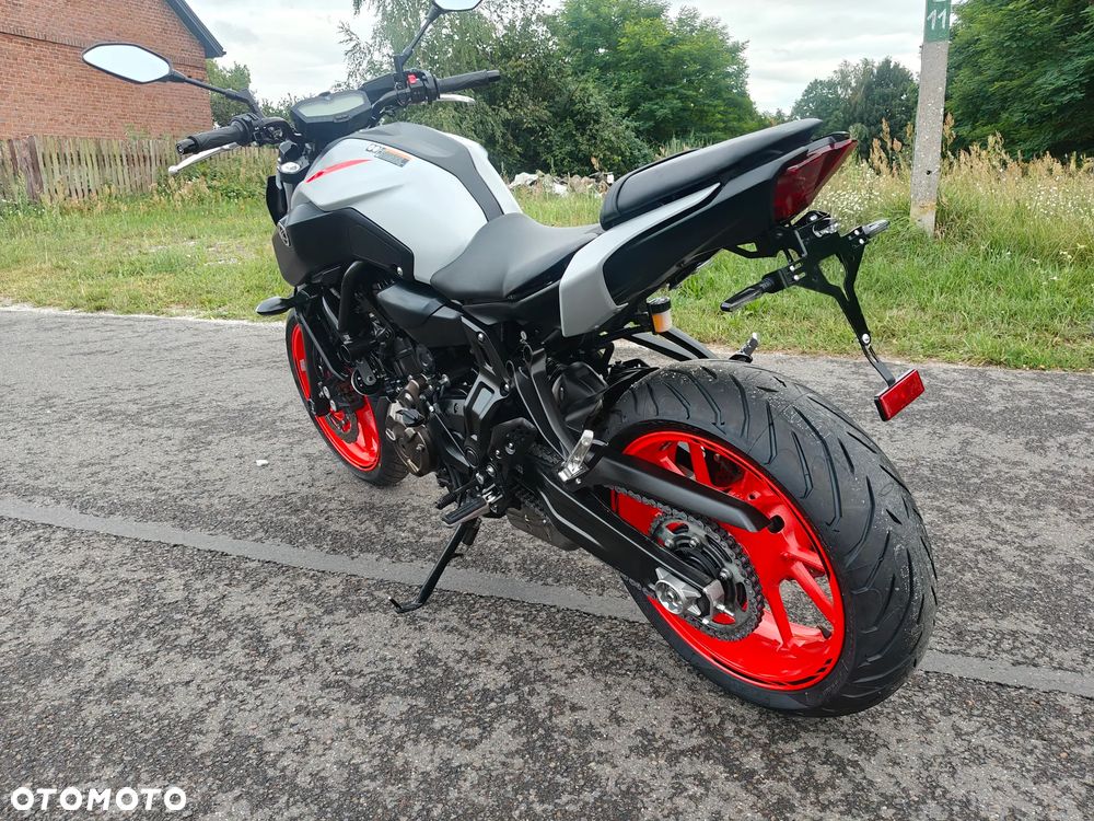Yamaha MT - 8