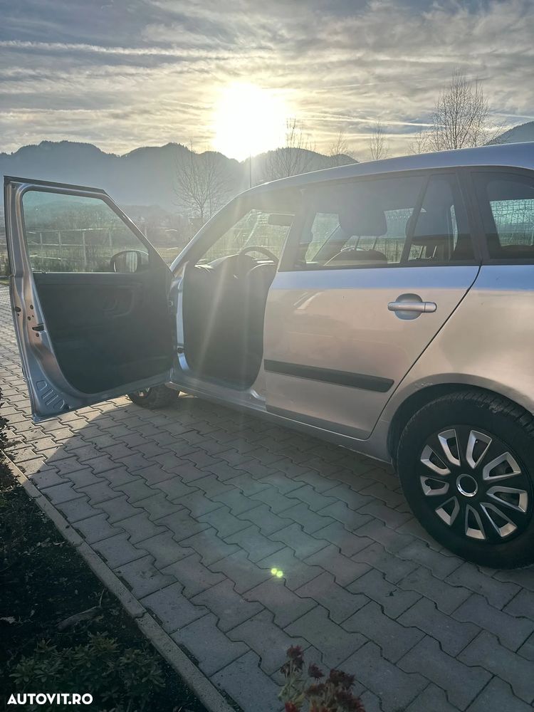 Skoda Fabia 1.6 TDI DPF Combi Ambiente - 2