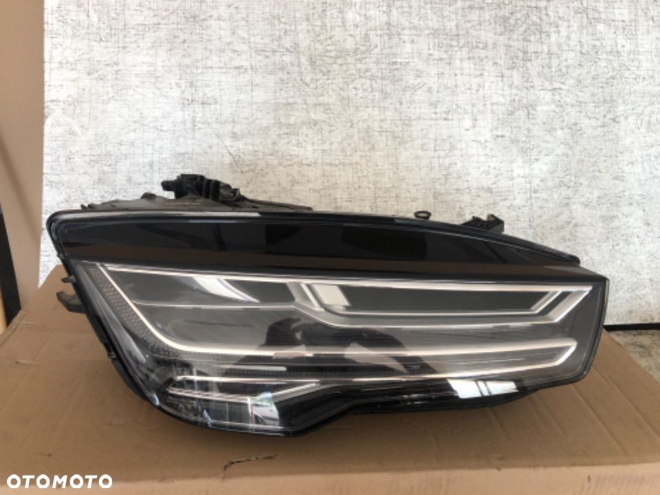 Audi A7 4G8 lift Lampa full led Matrix prawa strona - 1