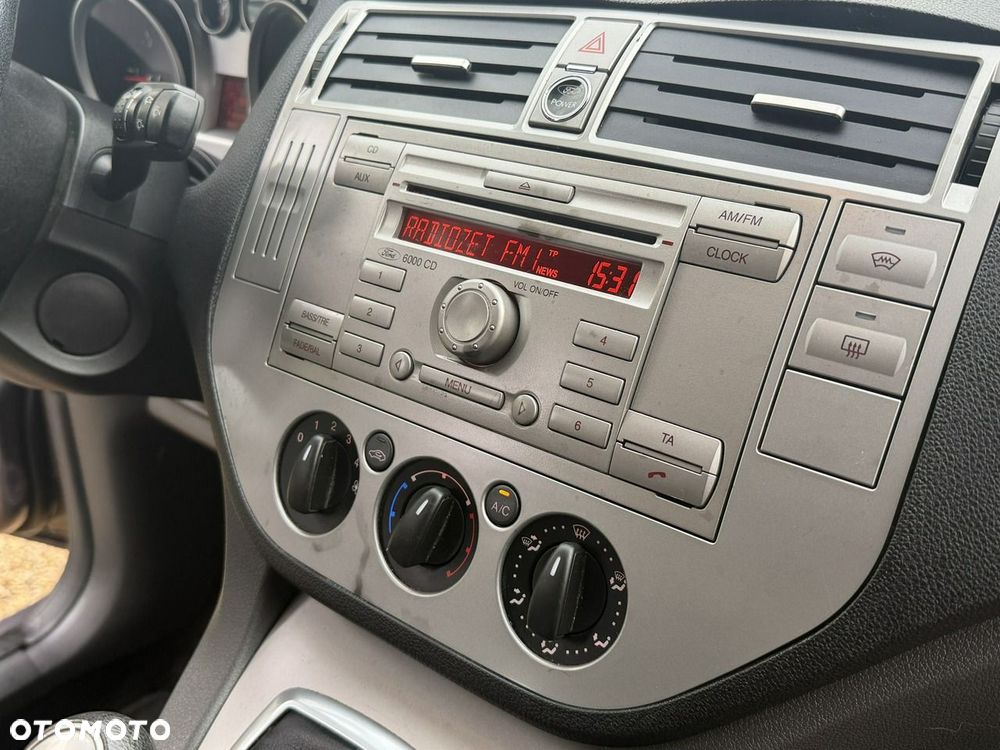 Ford Kuga - 15
