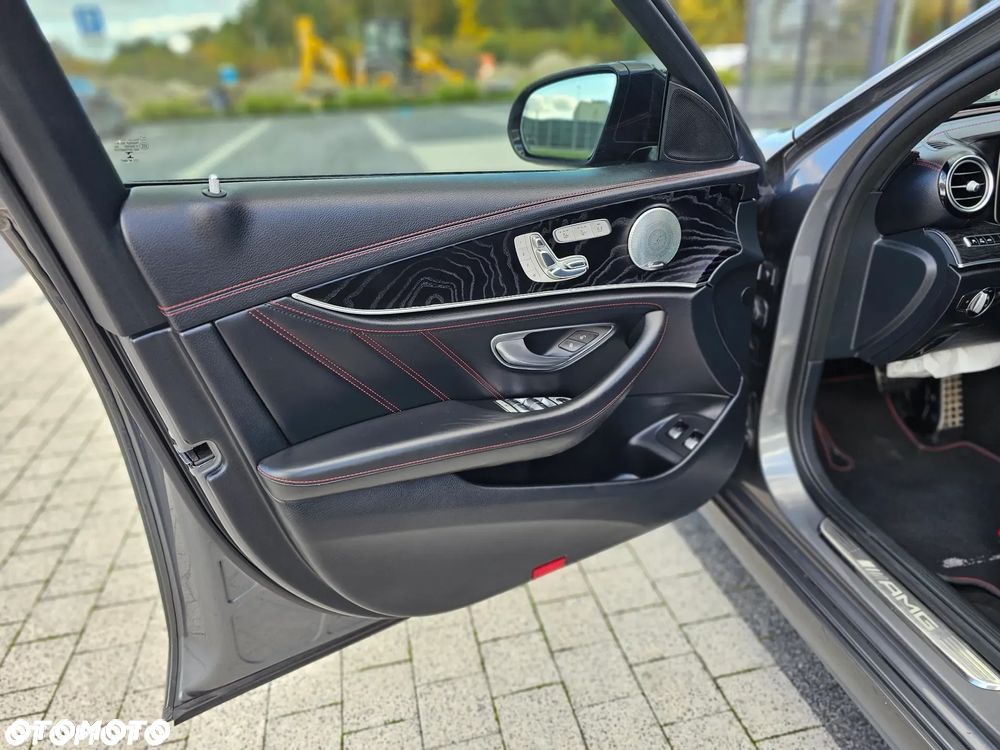 Mercedes-Benz Klasa E 43 AMG 4-Matic - 18