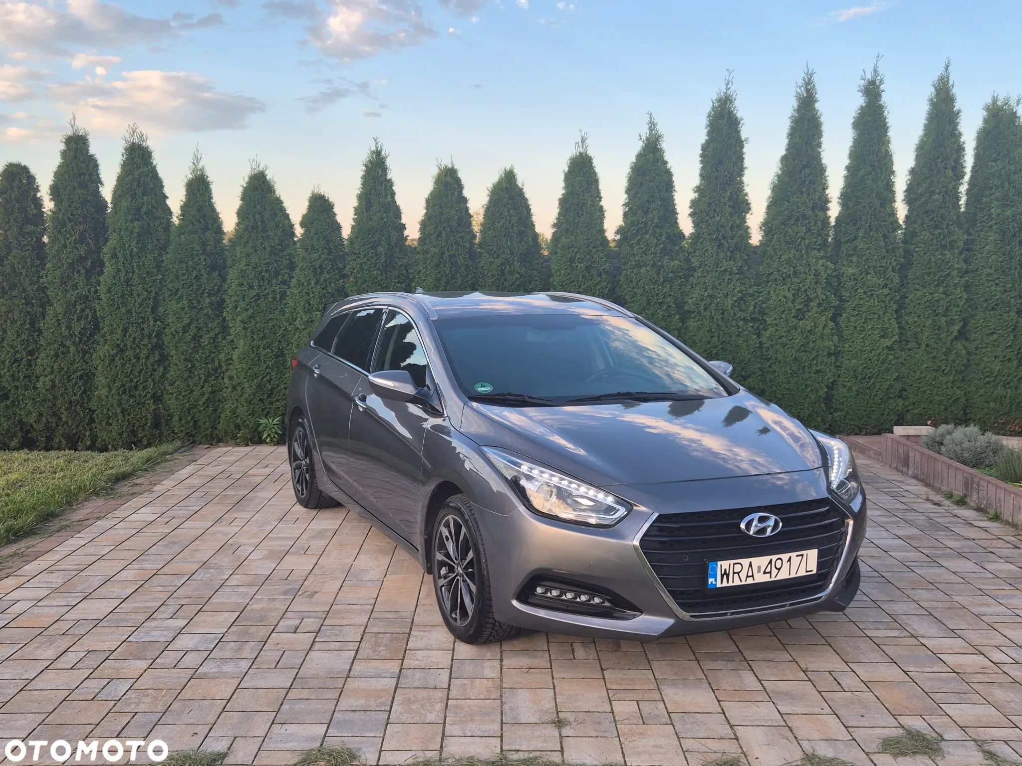 Hyundai i40 1.7 CRDi Premium DCT - 1