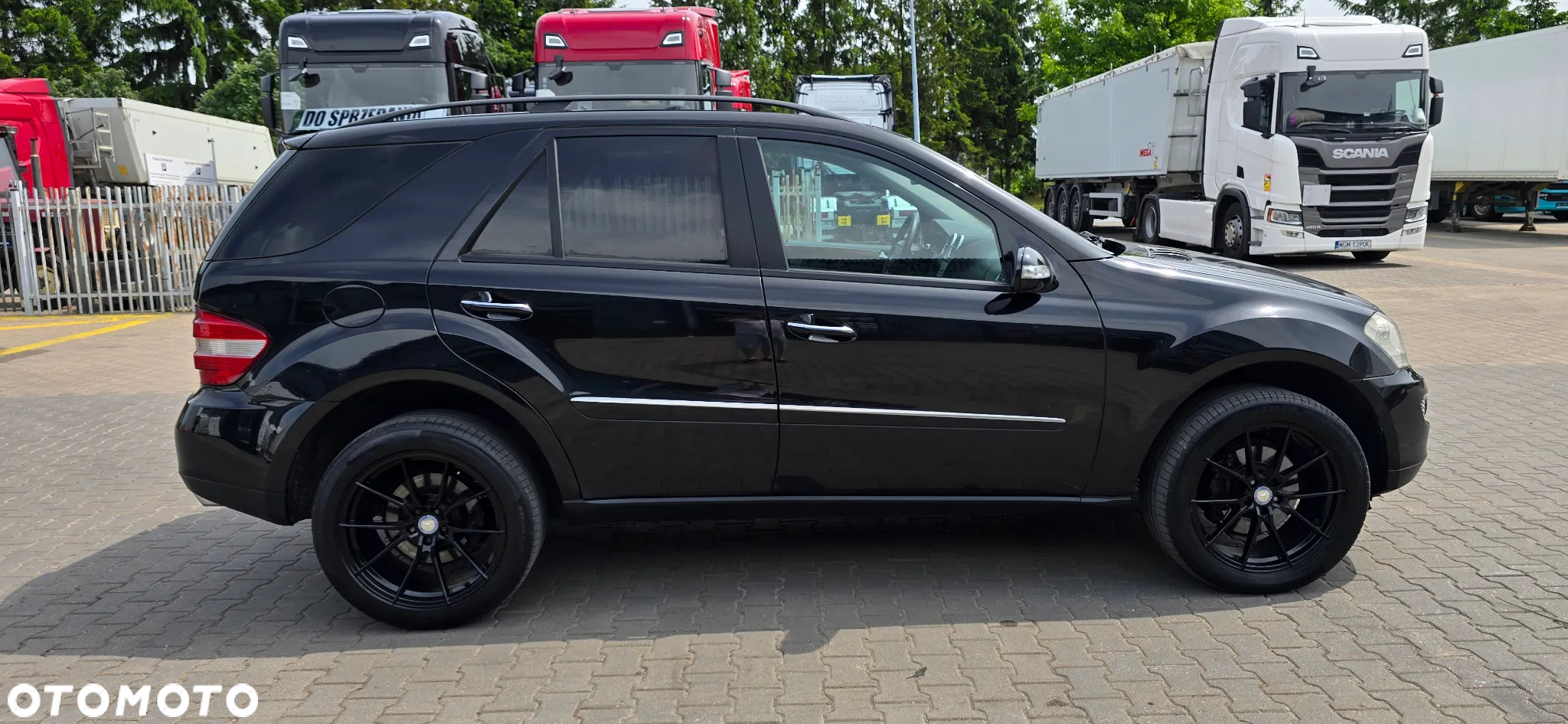Mercedes-Benz ML - 16