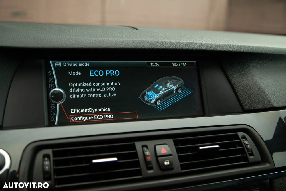 BMW Seria 5 520d Aut. - 30