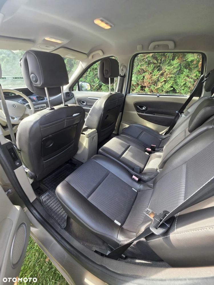 Renault Scenic - 20