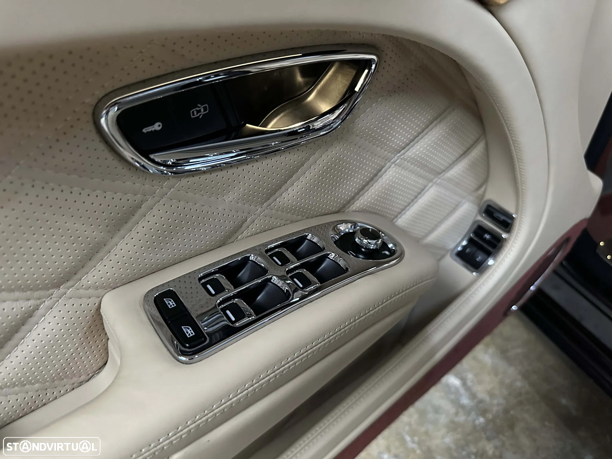 Bentley Mulsanne - 51