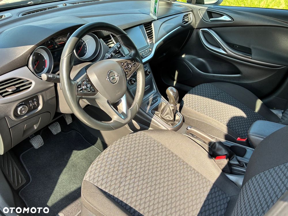 Opel Astra 1.6 D (CDTI) Start/Stop Dynamic - 13