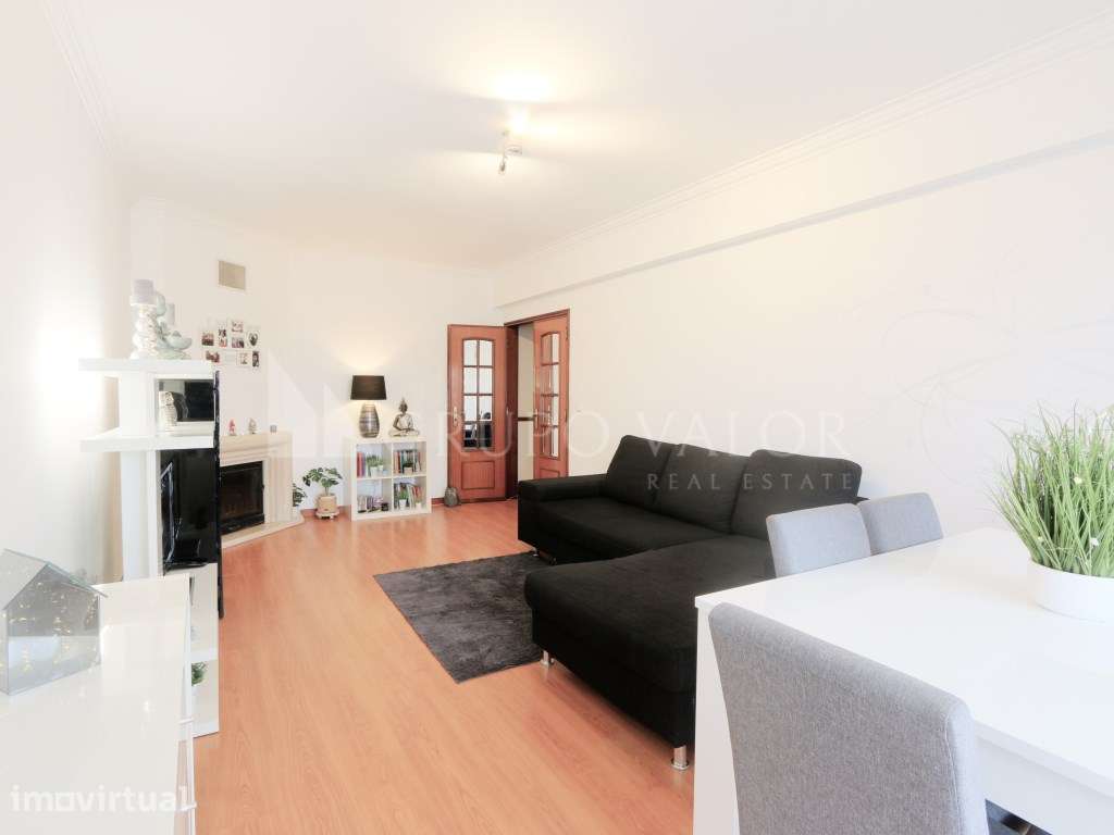 Apartamento T2 com Arrecadação, Rinchoa - Rio de Mouro - Grande imagem: 3/27