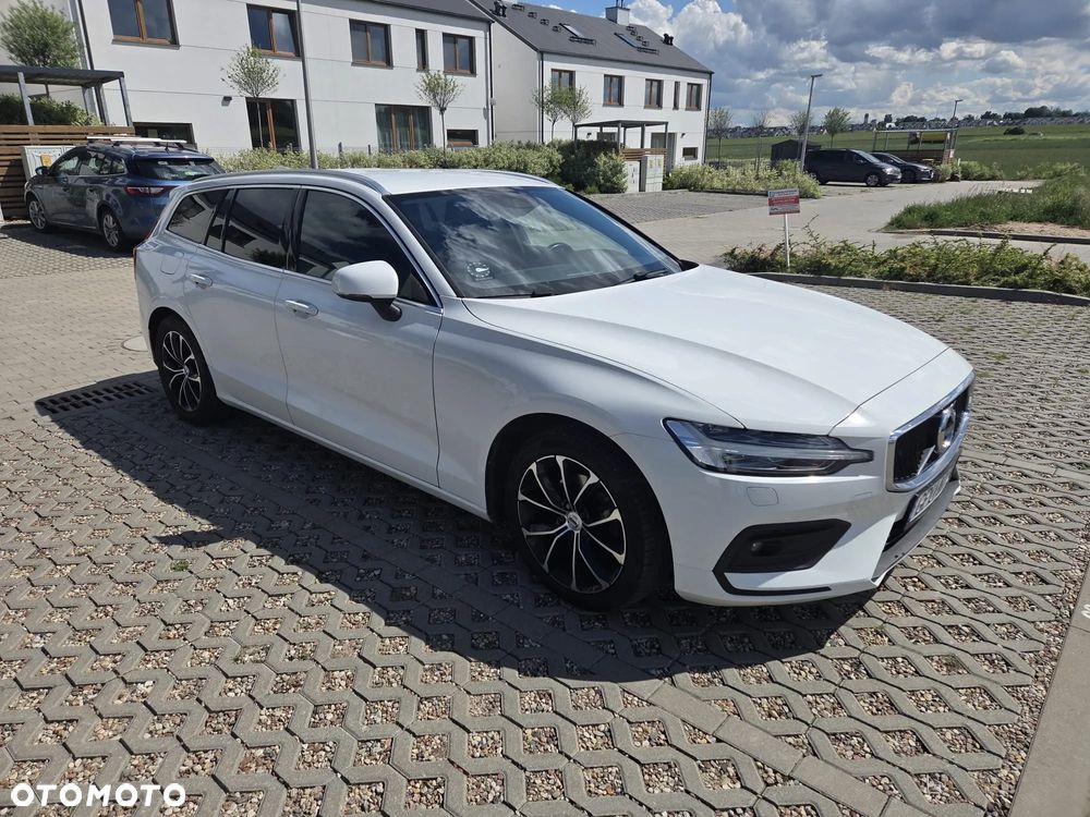 Volvo V60 D4 Geartronic Momentum - 28