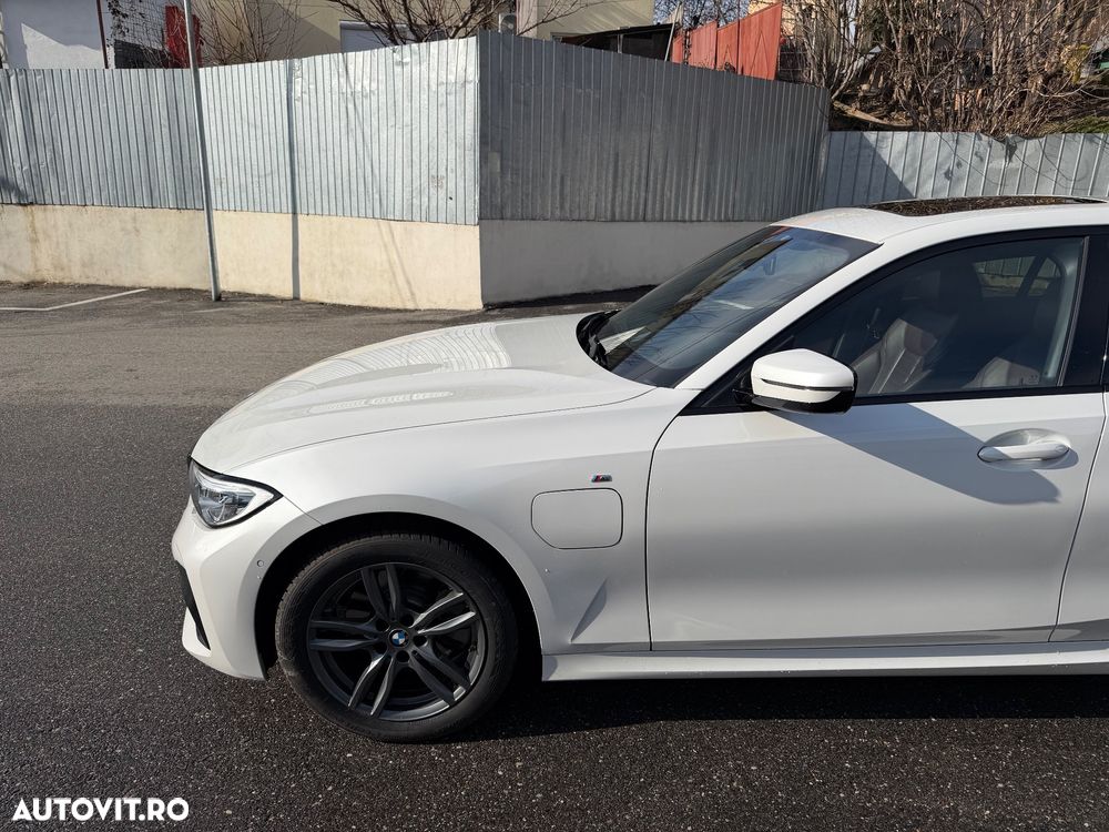 BMW Seria 3 320e AT PHEV - 16