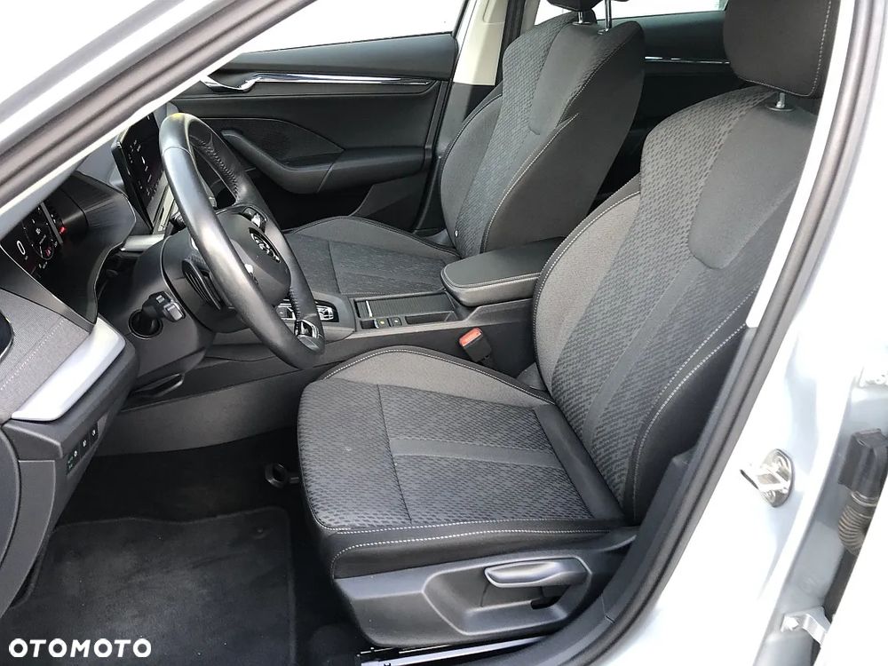 Skoda Octavia 2.0 TSI 4x4 Style DSG - 8