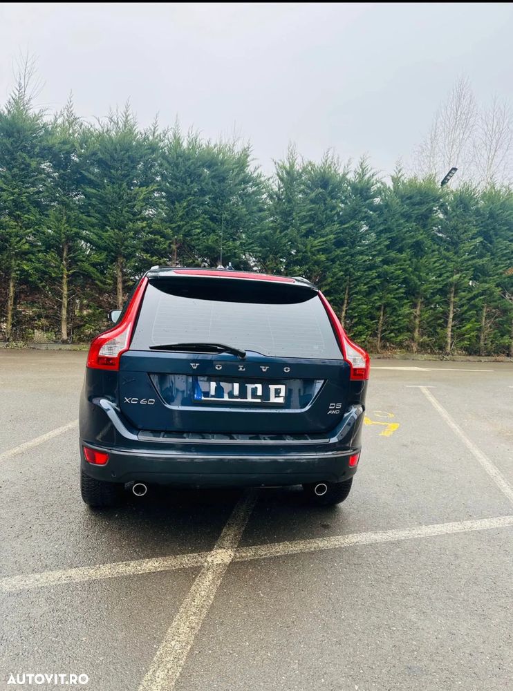 Volvo XC 60 D5 AWD Start-Stop Kinetic - 8