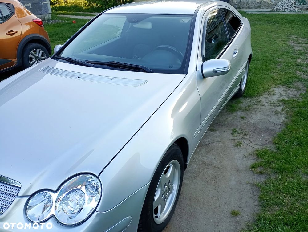 Mercedes-Benz Klasa C 180 Kompressor Automatik Sport Edition - 5