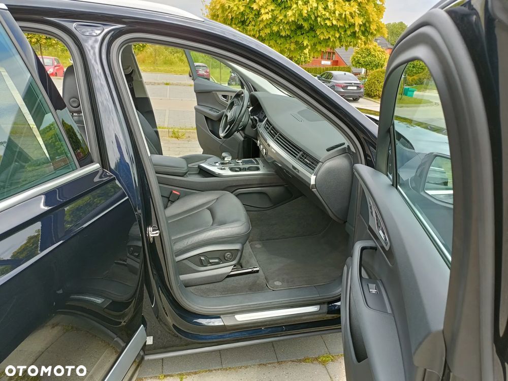 Audi Q7 - 17