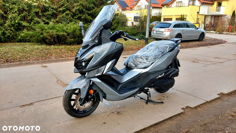 SYM CRUiSYM - 17