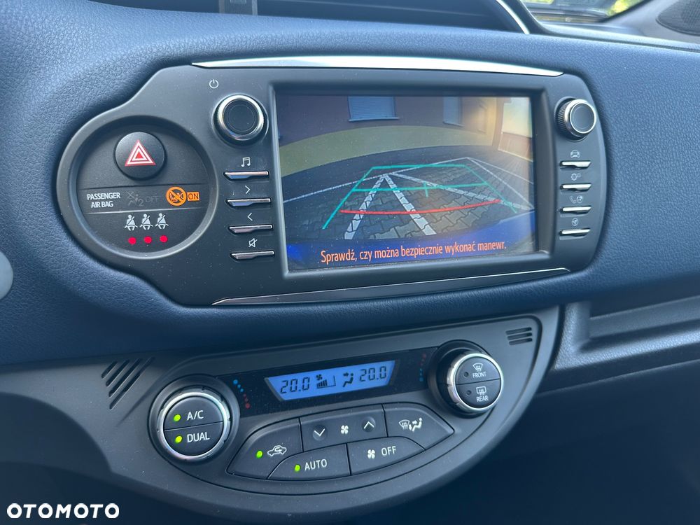 Toyota Yaris 1.5 Selection - 11