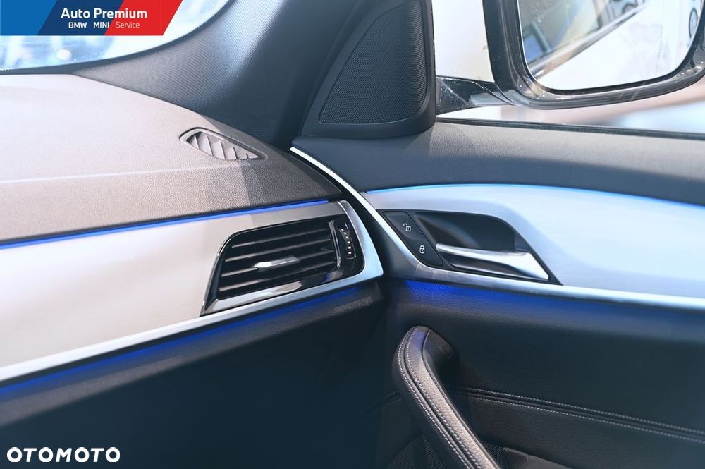 BMW Seria 5 520d xDrive - 17