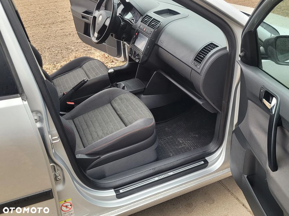 Volkswagen Polo 1.4 TDI Sportline - 17