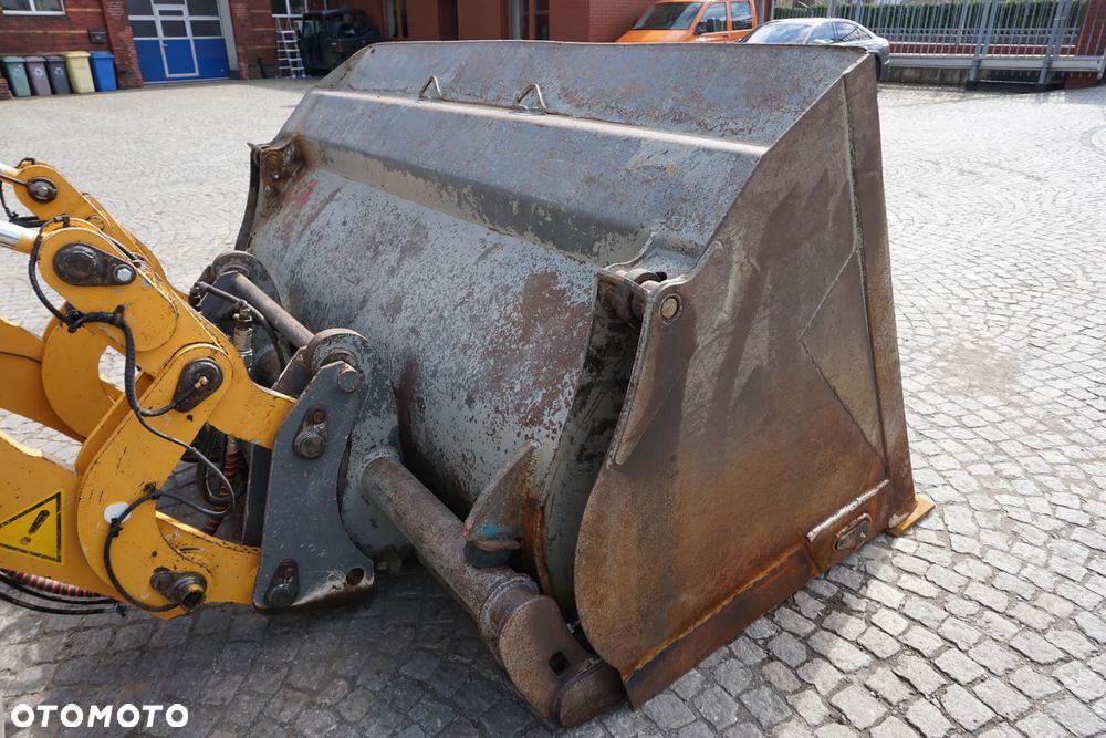 Liebherr L542 bez DPF i AdBlue - 12