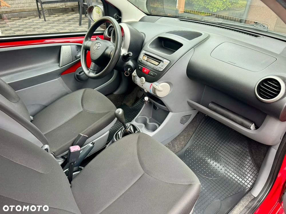 Toyota Aygo - 13