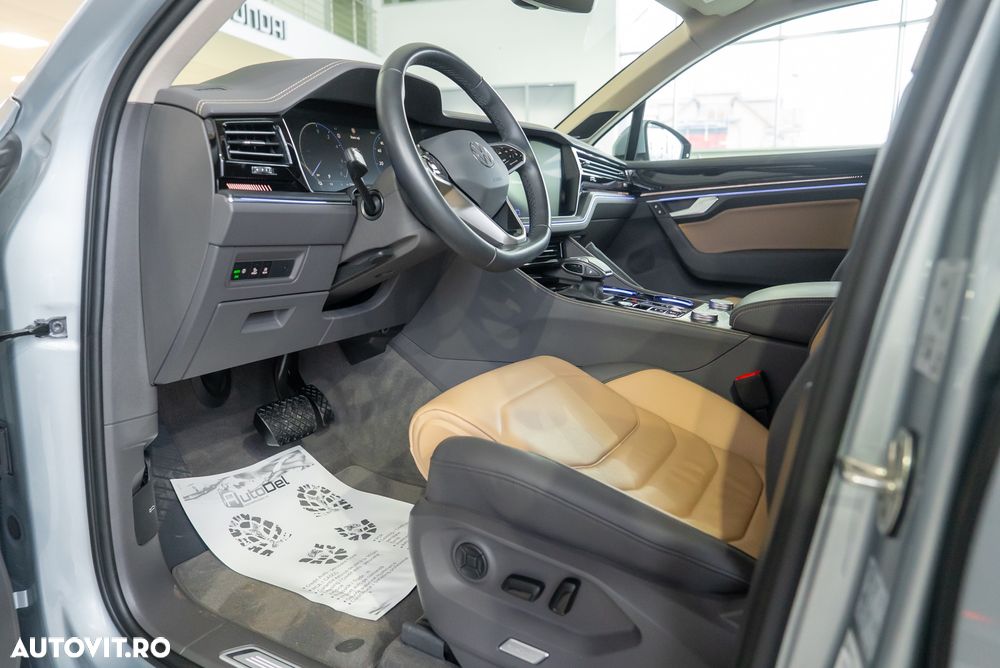 Volkswagen Touareg 3.0 V6 e-Hybrid 4Motion Aut. Elegance - 21
