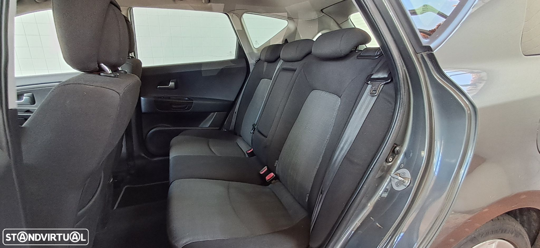 Kia Ceed 1.6 CRDi EX ISG - 11