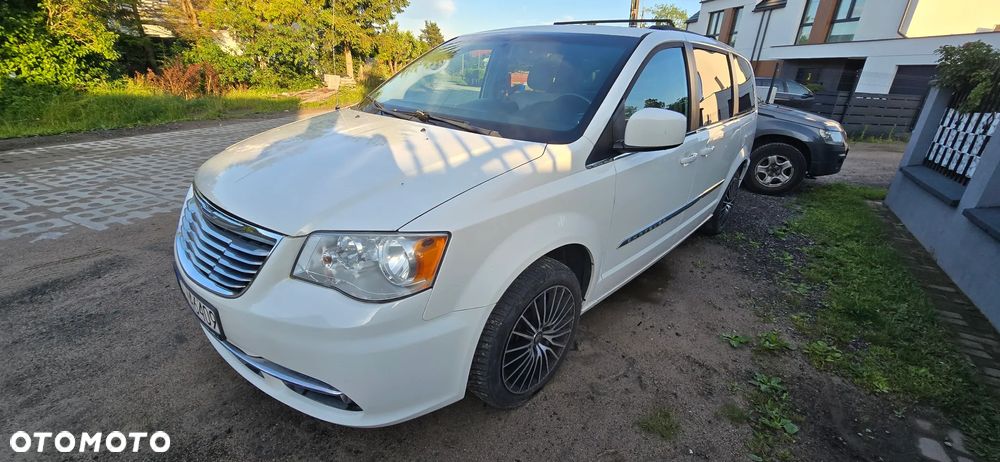 Chrysler Town & Country 3.6 Touring - 38