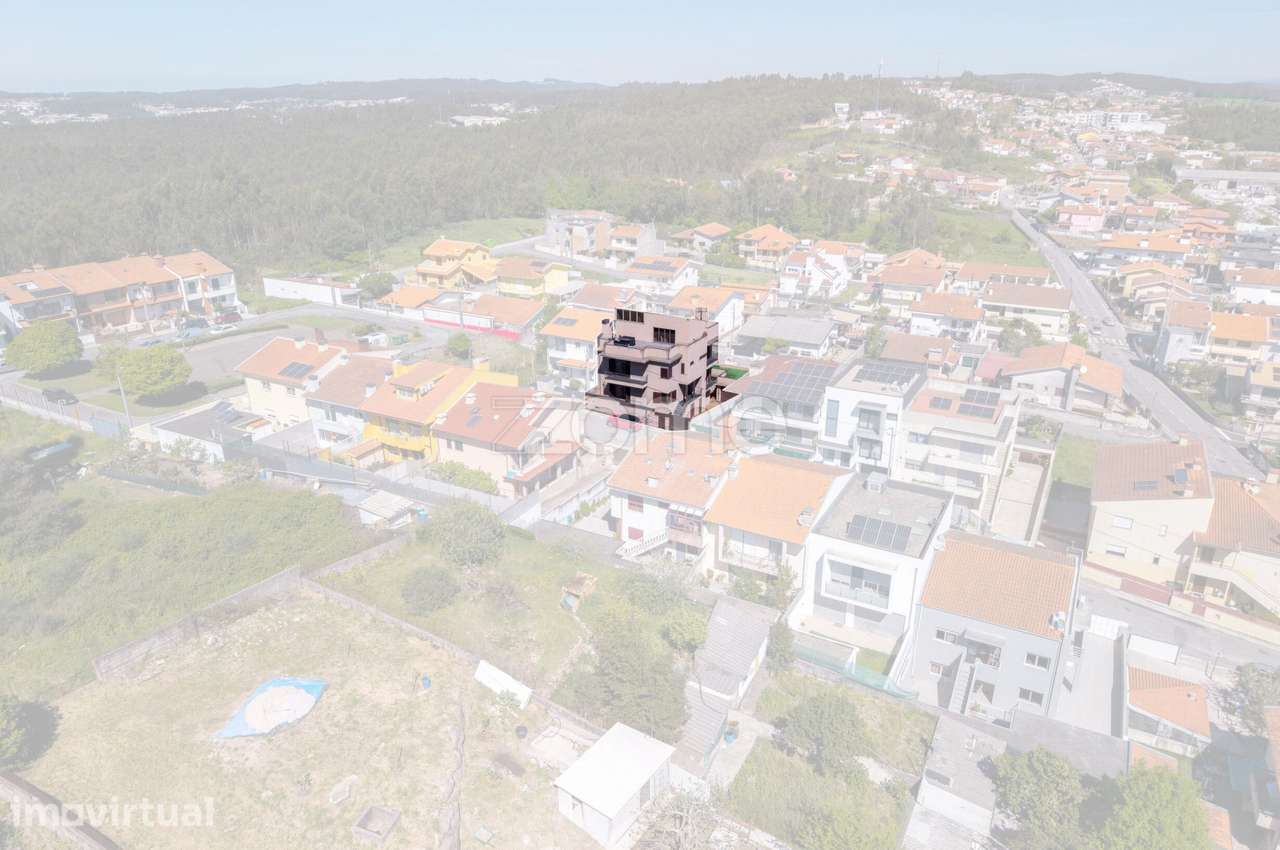 Moradia T4 com piscina em São Mamede do Coronado, Trofa. - Grande imagem: 4/60