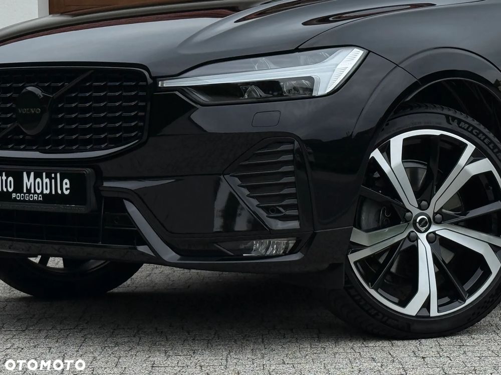 Volvo XC 60 B4 D AWD Plus Dark - 8